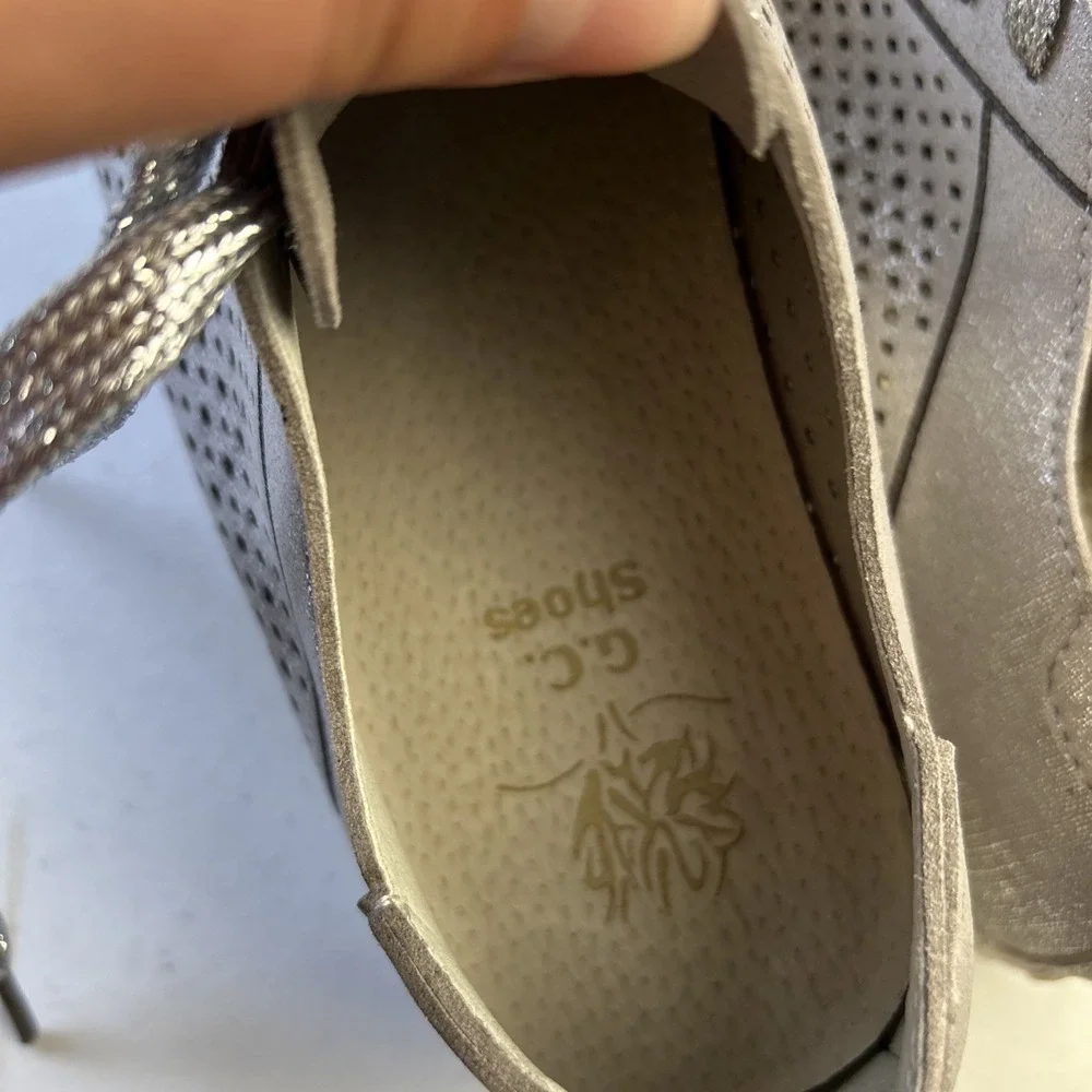 GC‎ Shoes Lex Shiny Silver Size 6  Sneaker Athletic Shoe